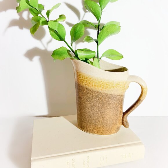 Vintage Stoneware Art Pottery Water Pitcher / Milk Jug / Vase / Made in Canada - Picture 3 of 11